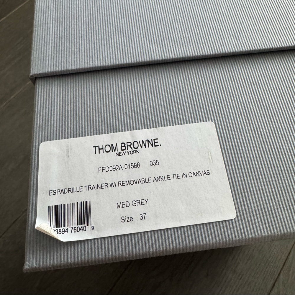 Thom Browne Women’s Grosgrain-trimmed canvas sneakers - Picture 8 of 8